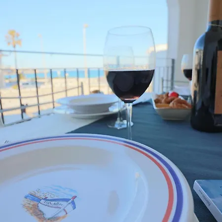 Casa Vanessa Modern One-bedroom With Sea View In Feriehus *