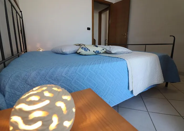 Casa Vanessa Modern One-bedroom With Sea View In בית נופש