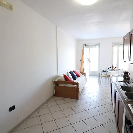 別荘 Casa Vanessa Modern One-bedroom With Sea View In オートラント