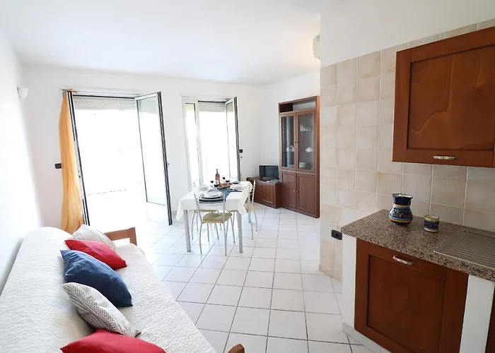 Casa Vanessa Modern One-bedroom With Sea View In Tatil Evi